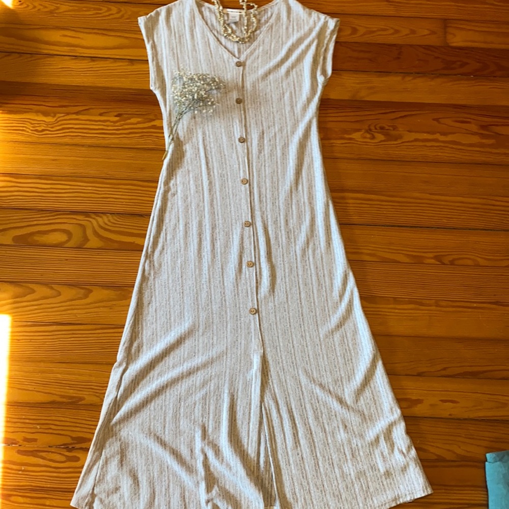 Caution to the Wind maxi dress. Size M.